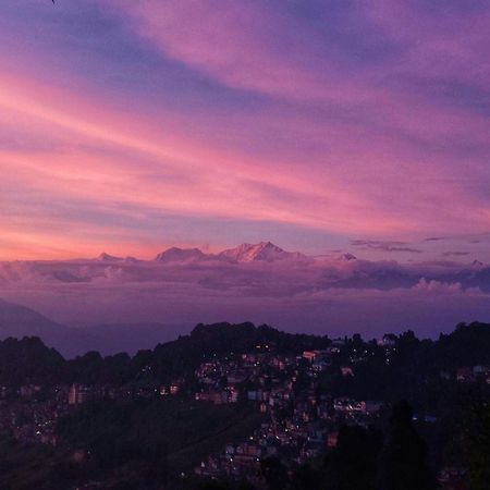 Indivar Homestay Darjeeling  Extérieur photo