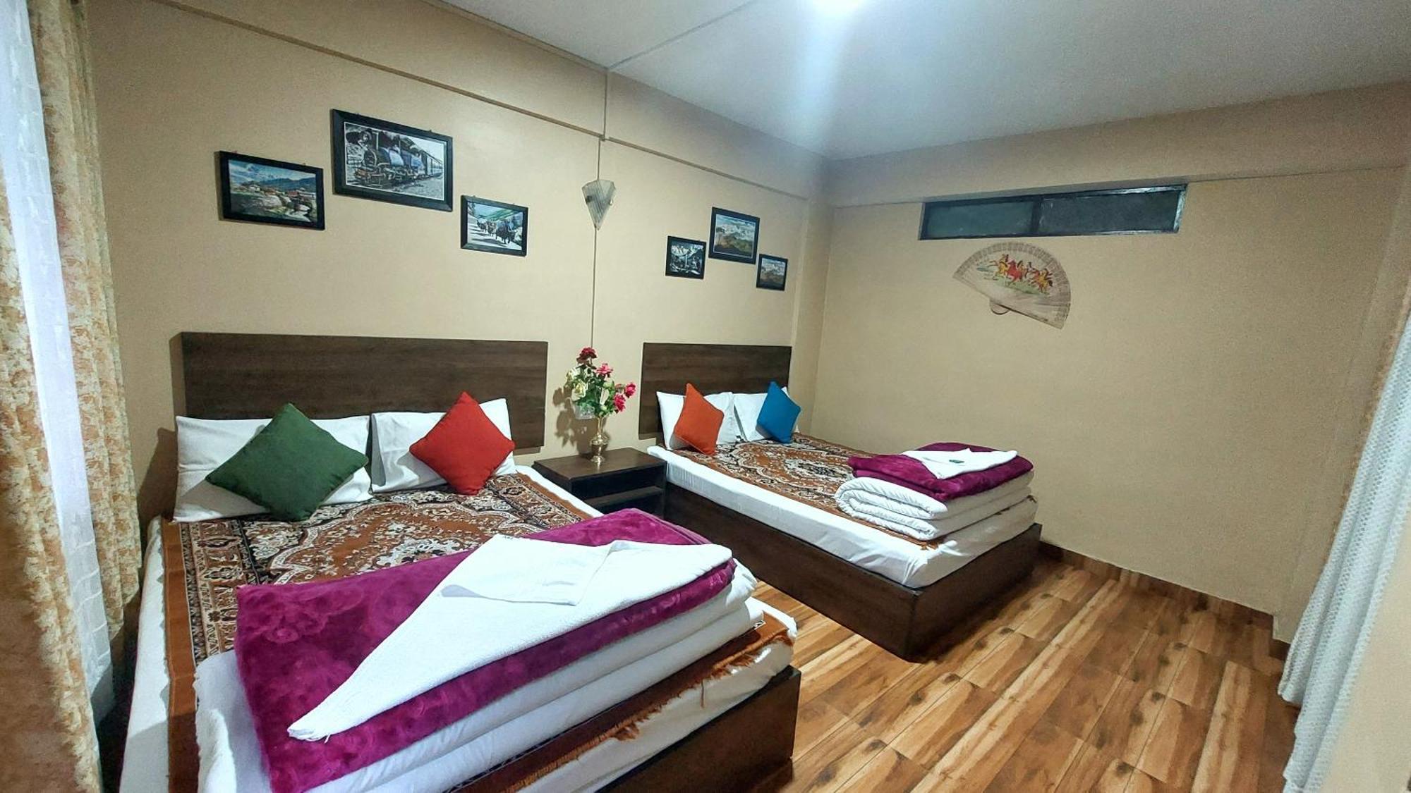 Indivar Homestay Darjeeling  Extérieur photo