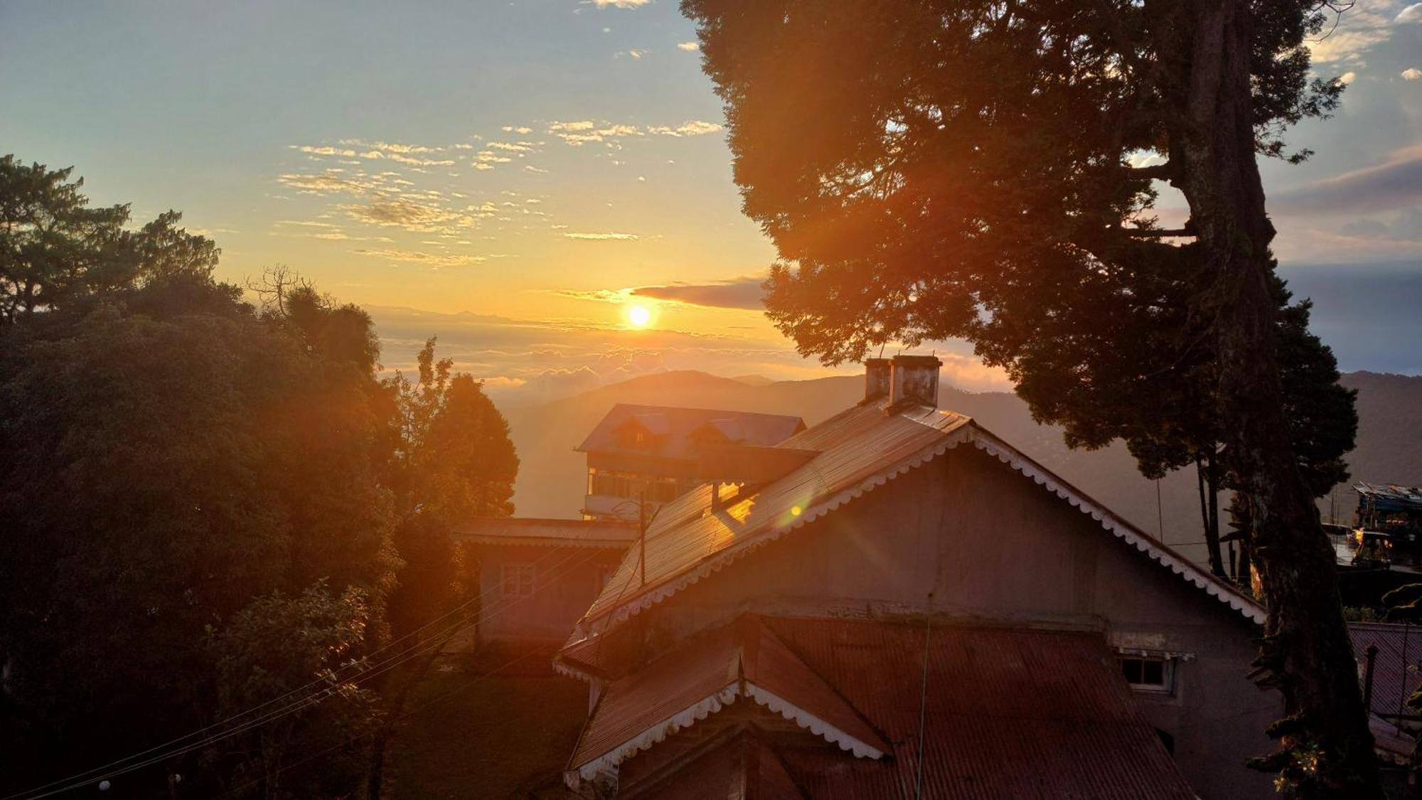 Indivar Homestay Darjeeling  Extérieur photo