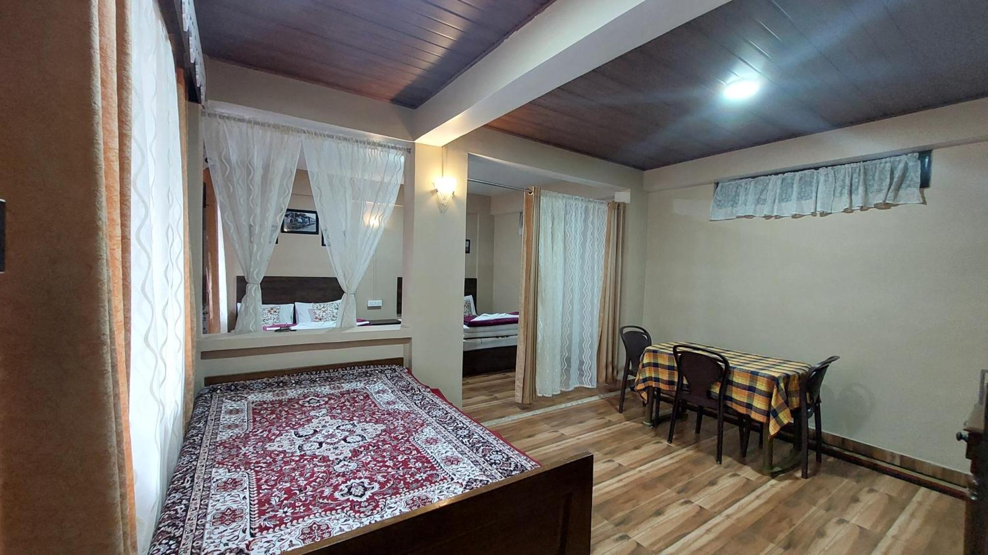 Indivar Homestay Darjeeling  Extérieur photo